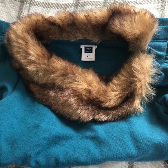 J&J teal tunic with fur collar - Picture 3 of 3
